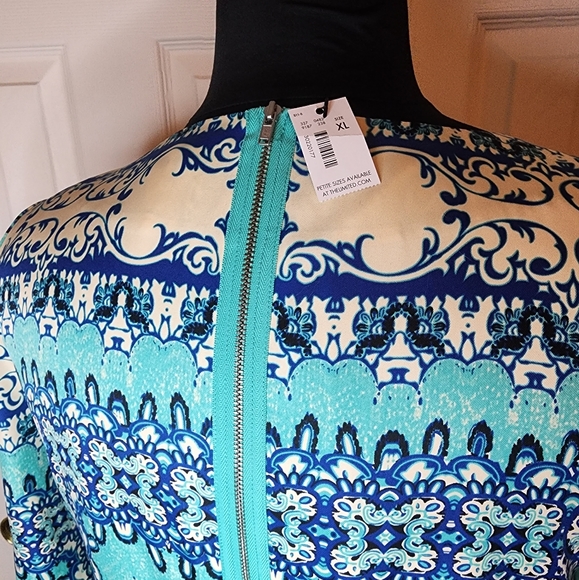 The Limited Blue Medallion Print Shift Dress - Picture 3 of 4